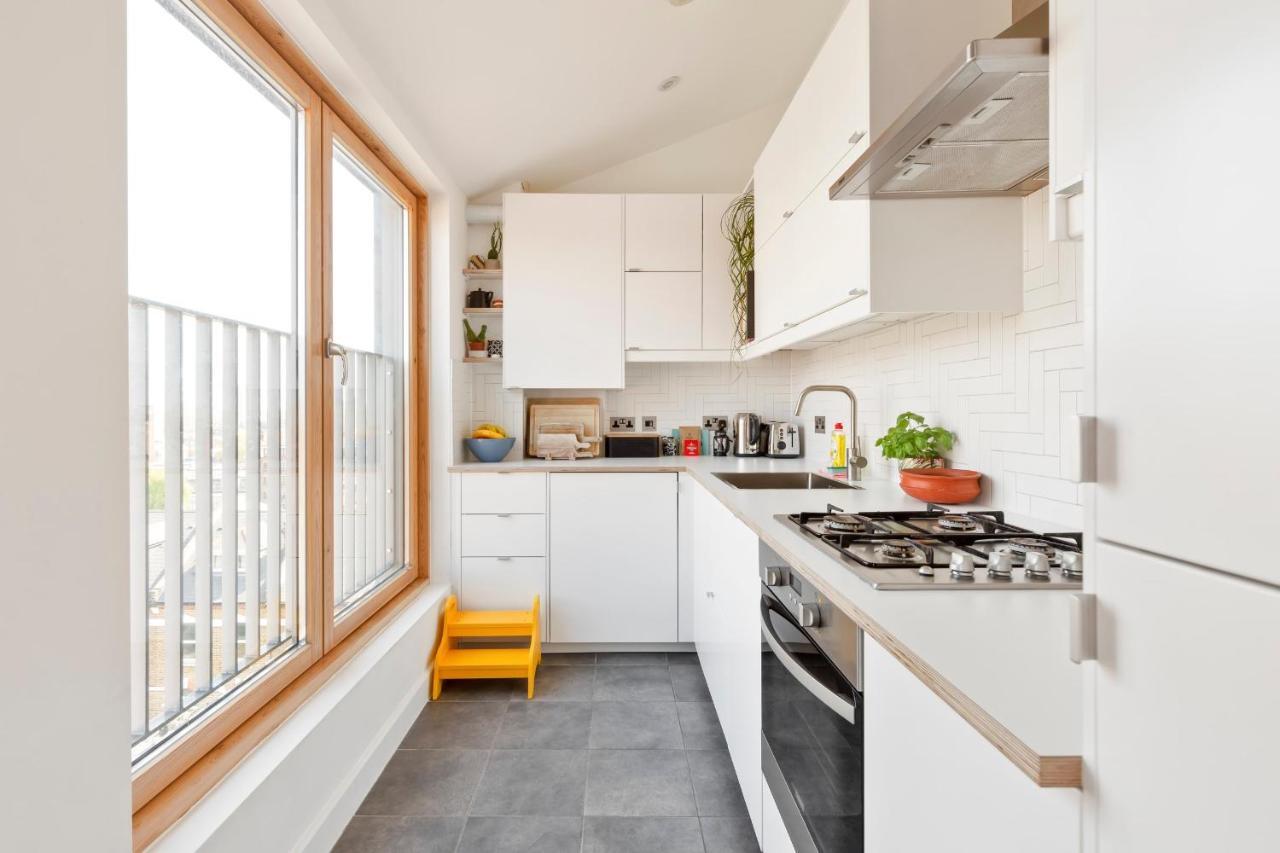 Stunning 2-bed Flat W/balcony In Dalston Appartamento